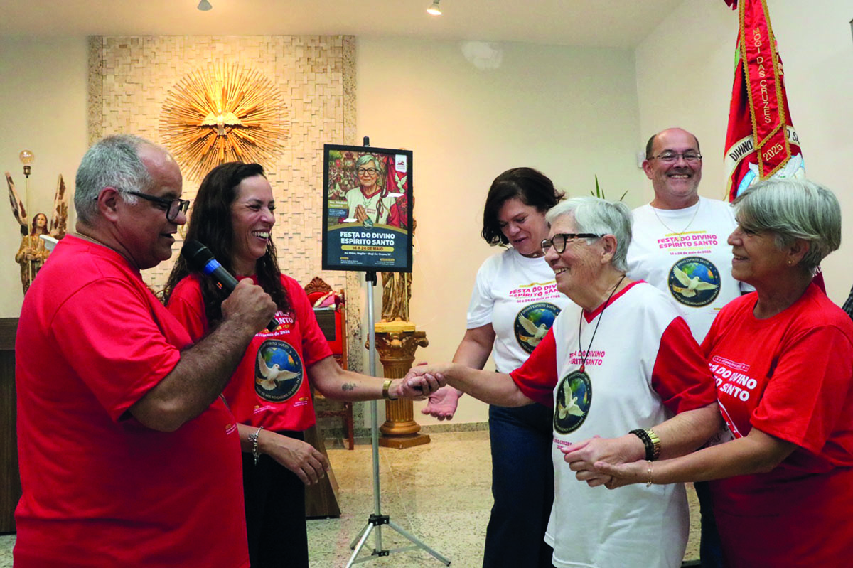 Trindade Vieira dos Santos foi anunciada como homenageada do cartaz oficial da 413ª Festa do Divino Espírito Santo de Mogi das Cruzes, durante a 9ª Coroa do Divino, no Mogilar