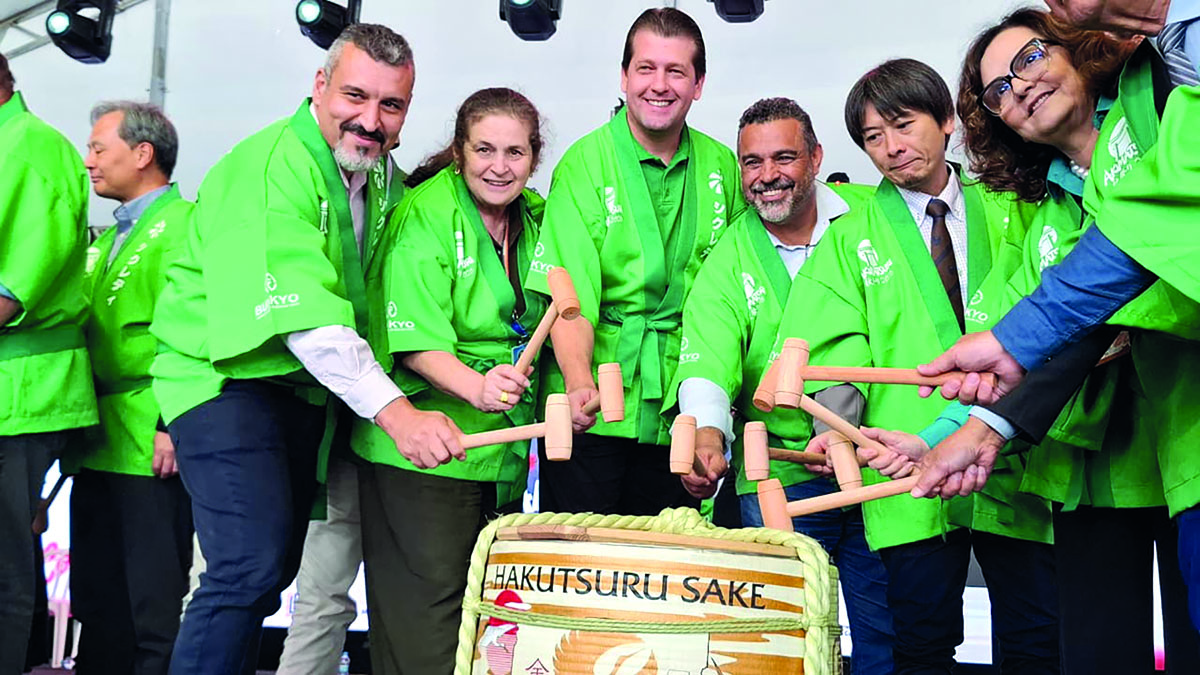 Com 40 expositores do Alto Tietê, entidade evidencia vocações locais e oportunidades de negócios no tradicional festival de outono